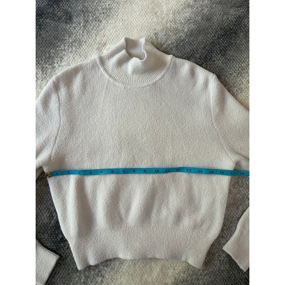 Zara Cropped Mock Neck Pullover Off White Soft Cozy Ribbed Sweater Size Medium - Picture 9 of 11